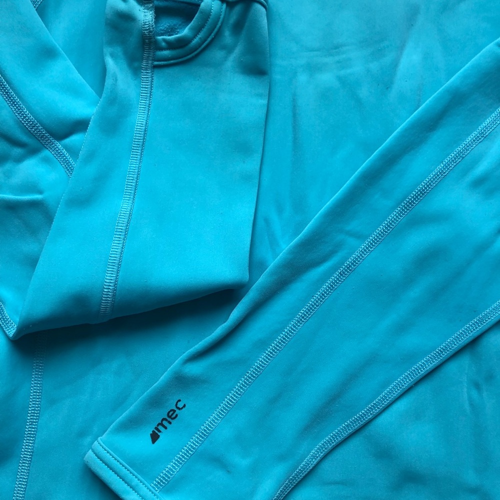MEC Blue Hoodie-Size Small - Picture 2 of 2